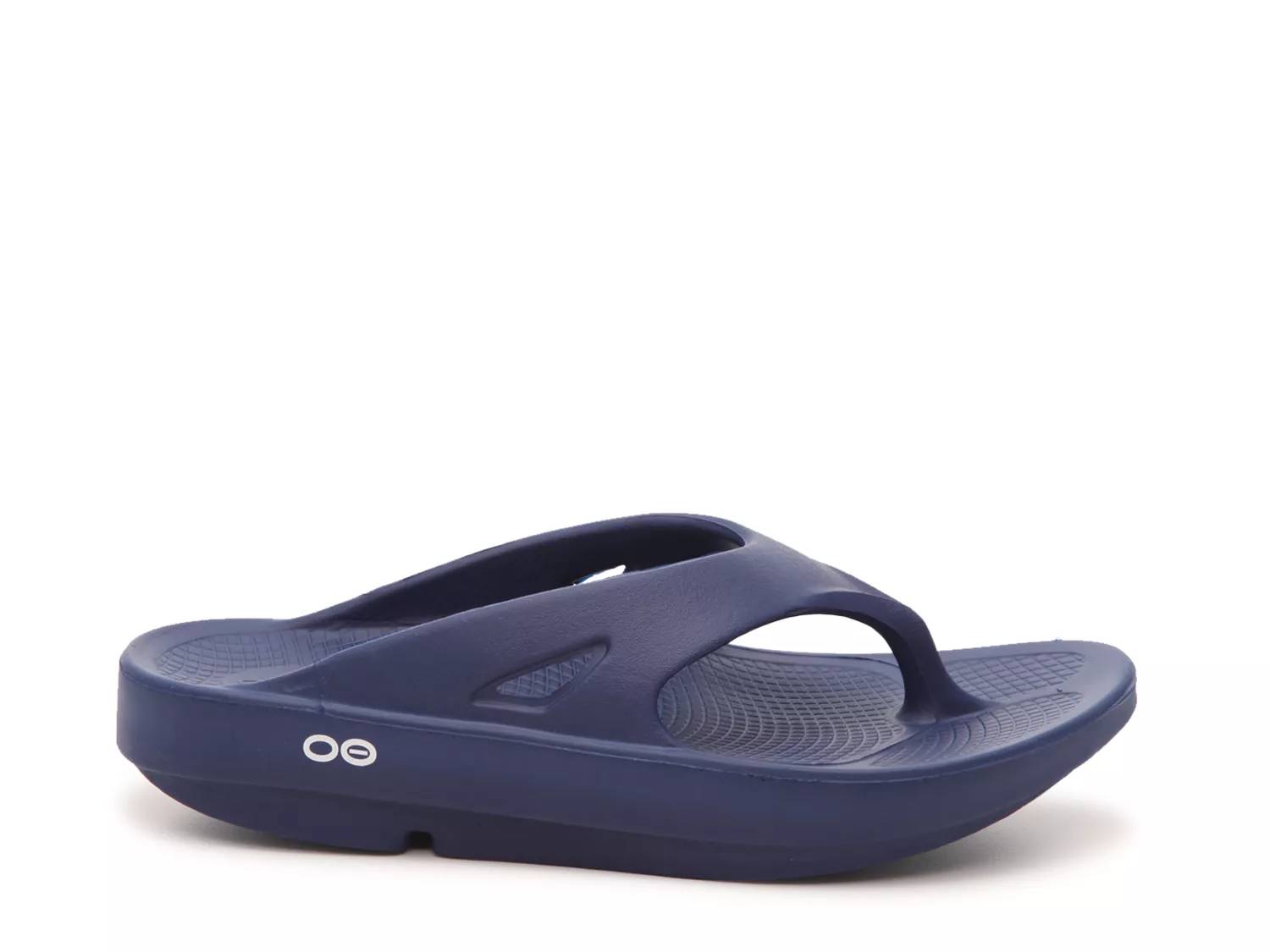 Featuring the OOFOS OOriginal Flip Flop. Click to shop this shoe.