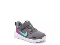 Revolution 5 Sneaker - Kids' Grey view