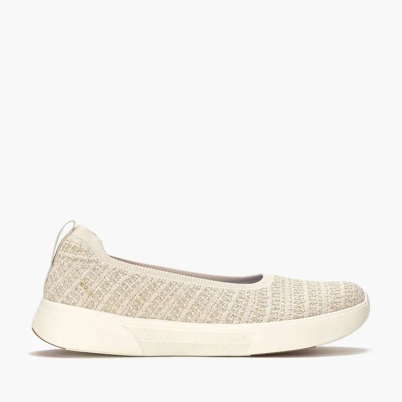 A side view of the BlissWalk Skimmer Tweed Engineered Knit in egret/oatmeal.