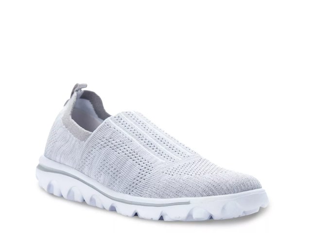 Travelactiv Stretch Slip-On Sneaker