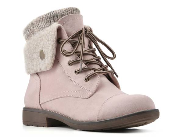 Click to shop women's Casual Boots at DSW Designer Shoe Warehouse.