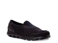 TravelActive Slip-On Walking Shoe - Women's Black view