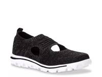 Travelactiv Slip-On Black view