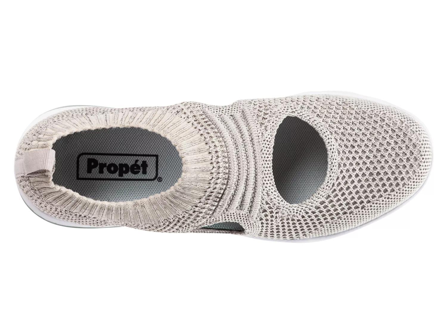 TravelActiv Avid Sneaker - Women's
