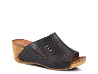 Cunacena Wedge Sandal Black view