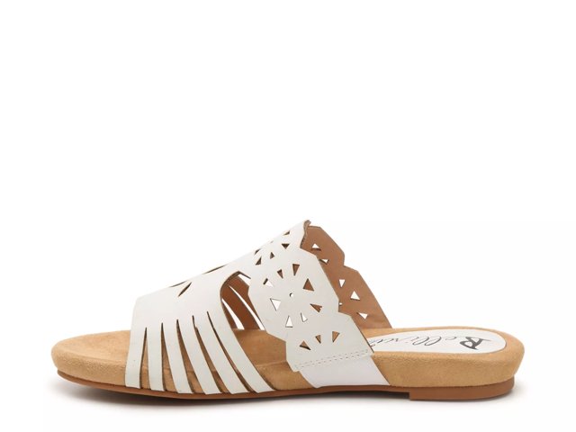 Nikole Sandal