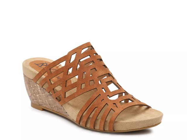 Pretty Wedge Sandal