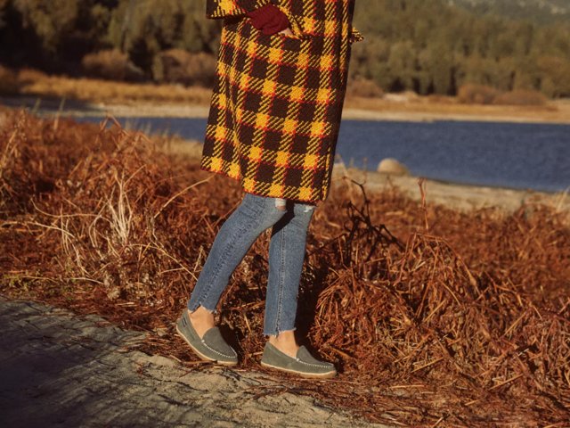 Minnetonka Tempe Slipper - Women's - Free Shipping | DSW