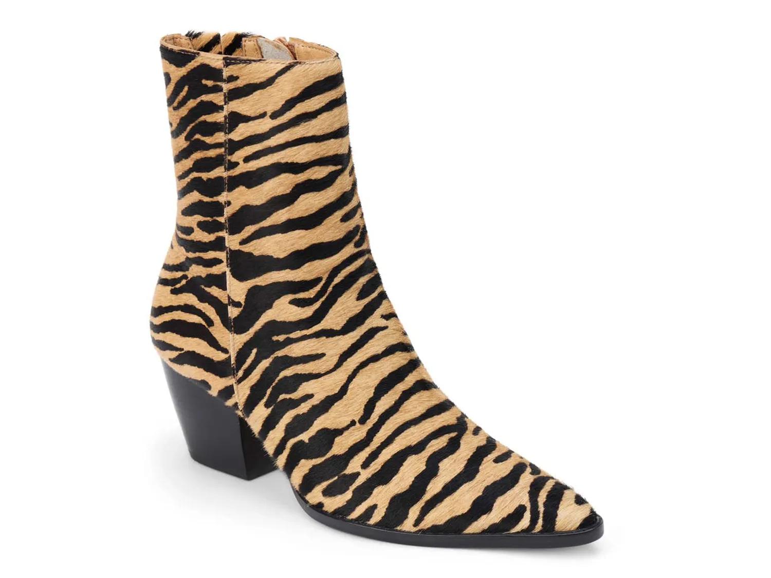 Matisse Caty Bootie | Women's | Light Brown/Black Tiger Print | Size 5.5 | Boots