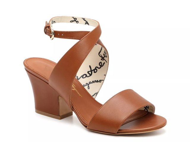 Sheena Sandal