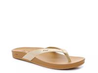 Cushion Bounce Court Flip Flop Gold Metallic view