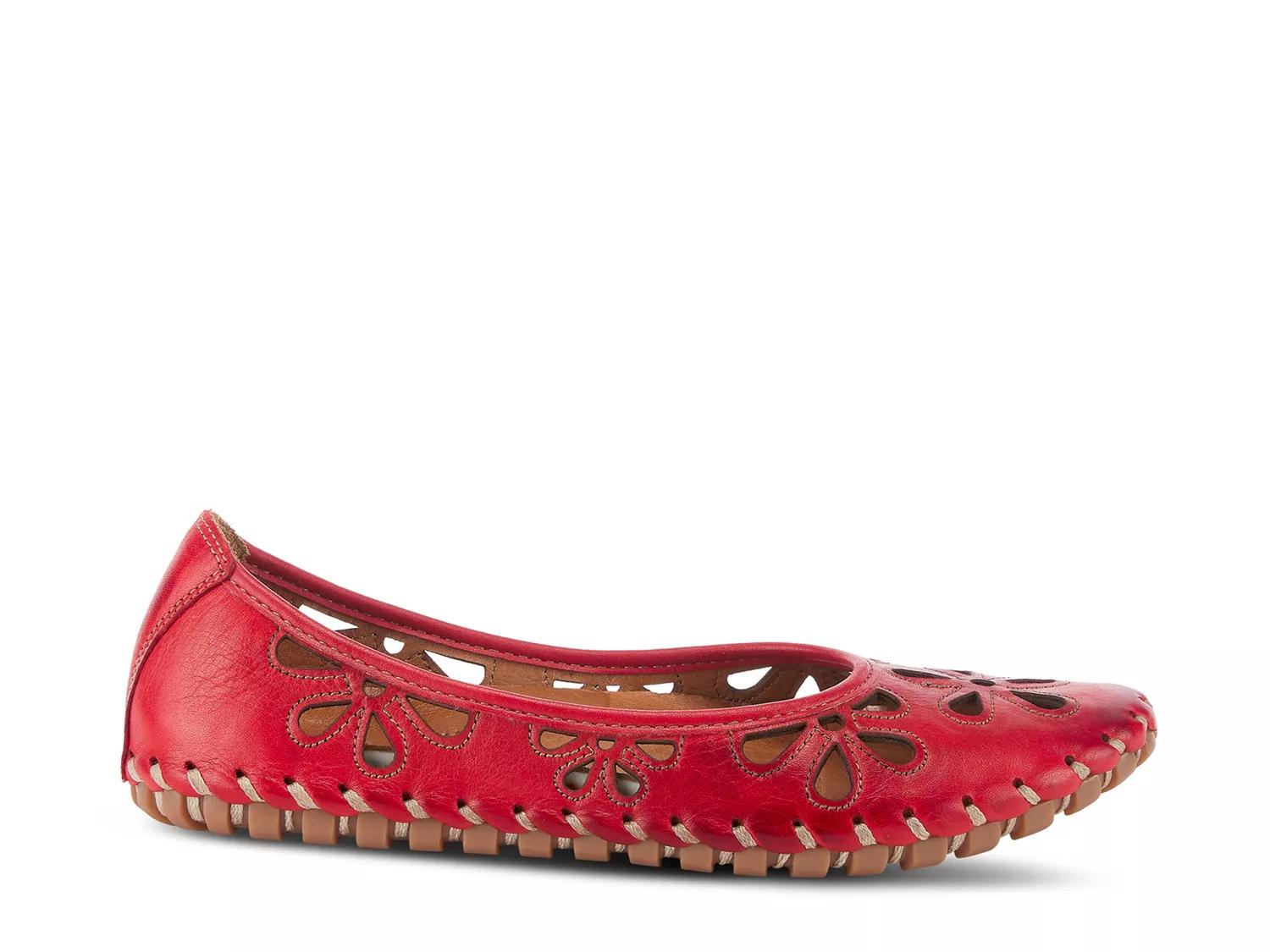 Rayely Flat