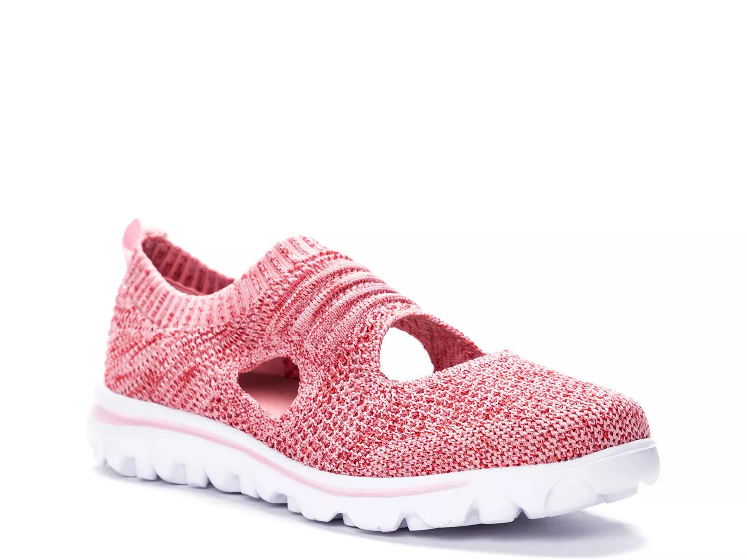 TravelActiv Avid Slip-On - image 2