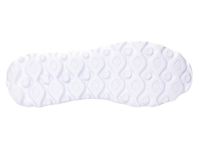 TravelActiv Avid Slip-On