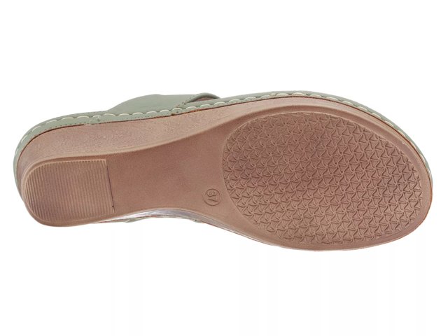 Genelle Wedge Sandal