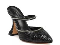 Iris Pump Black view