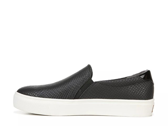 Nova Slip-On Sneaker