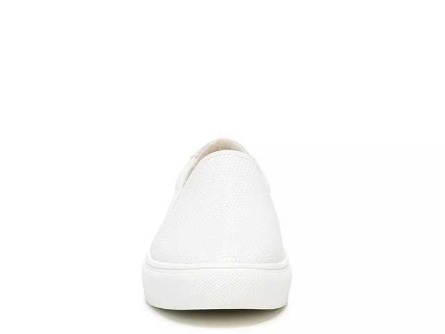 Nova Slip-On Sneaker