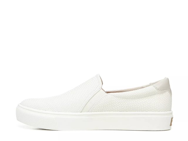 Nova Slip-On Sneaker