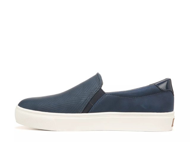 Nova Slip-On Sneaker