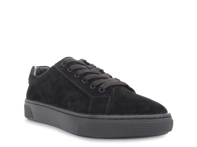 Kinzey Sneaker