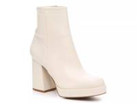 Kaleb Boot White view