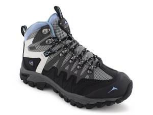 Click to shop women's hiking snow & winter boots at DSW Designer Shoe Warehouse.