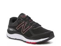 840 v5 Running Shoe - Men's Black/Red view