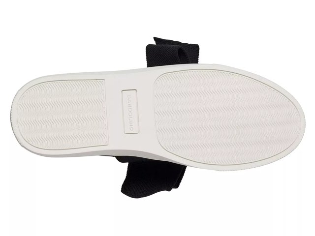 Bryce 2 Sneaker - Women's