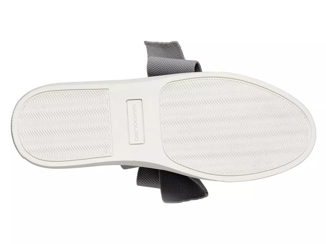 Bryce 2 Sneaker - Women's