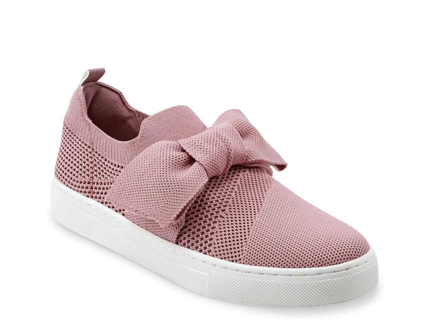 Bryce 2 Sneaker - Women's - image 1