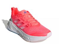 Questar Running Shoe - Women's Fuchsia view