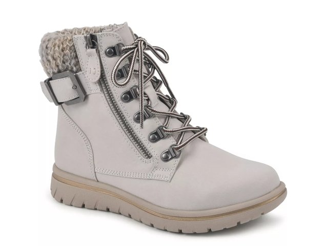 Hearty Hiking Boot - Women's