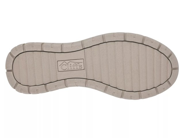 Hearty Hiking Boot - Women's