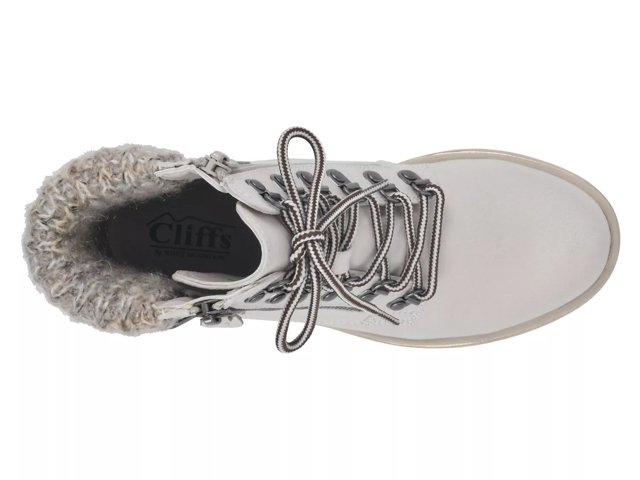 Hearty Hiking Boot - Women's