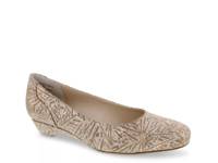 Tabitha Pump Tan view