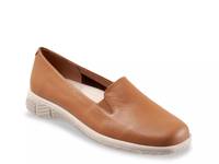 Universal Loafer Cognac view