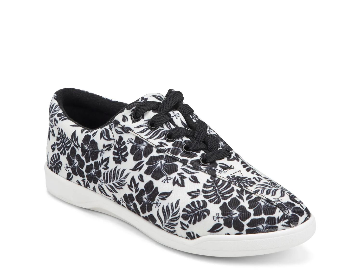 AP2 Sneaker - image 2