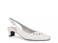 Catie Pump White view