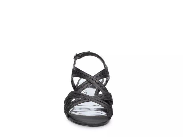 Tristen Sandal