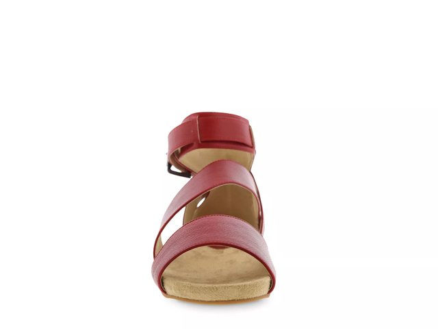 Nambi Sandal