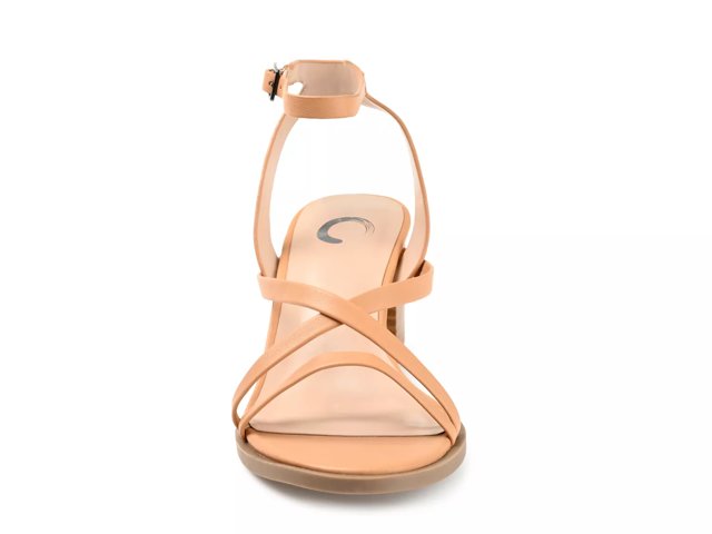 Anikah Sandal