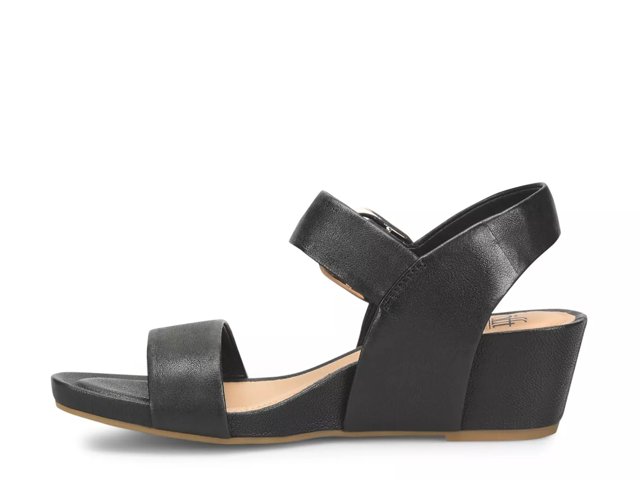 Vaya Wedge Sandal