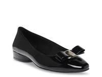 Chella Flat Black view