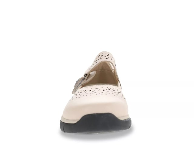 Selena Mary Jane Flat