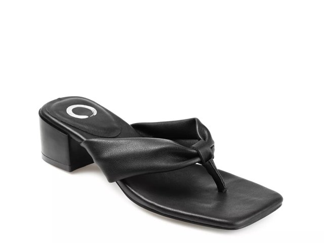 Seelah Sandal