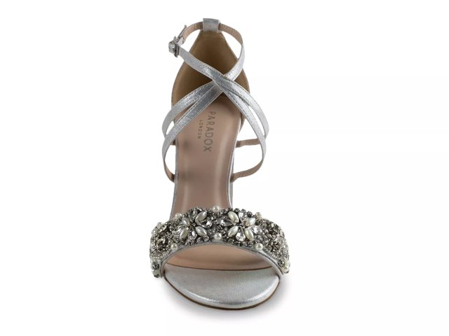 Hira Sandal