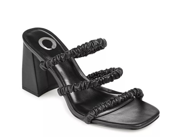 Reagaan Sandal