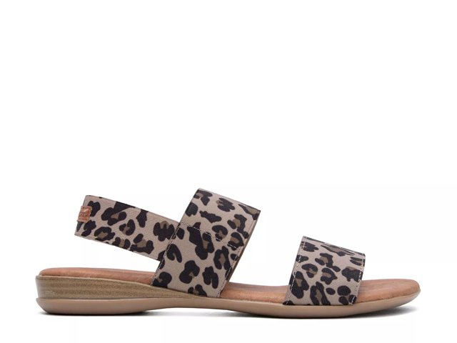 Nigella Sandal