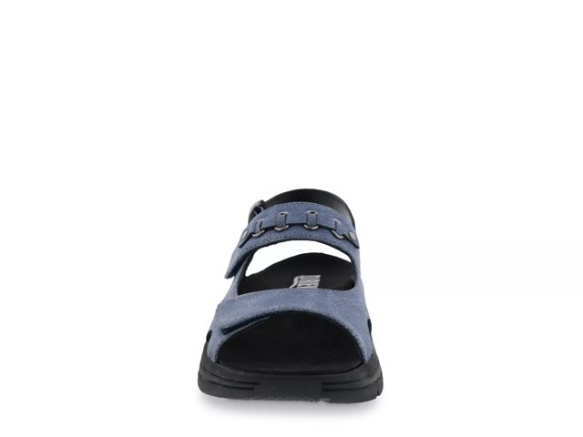 Selina Sandal